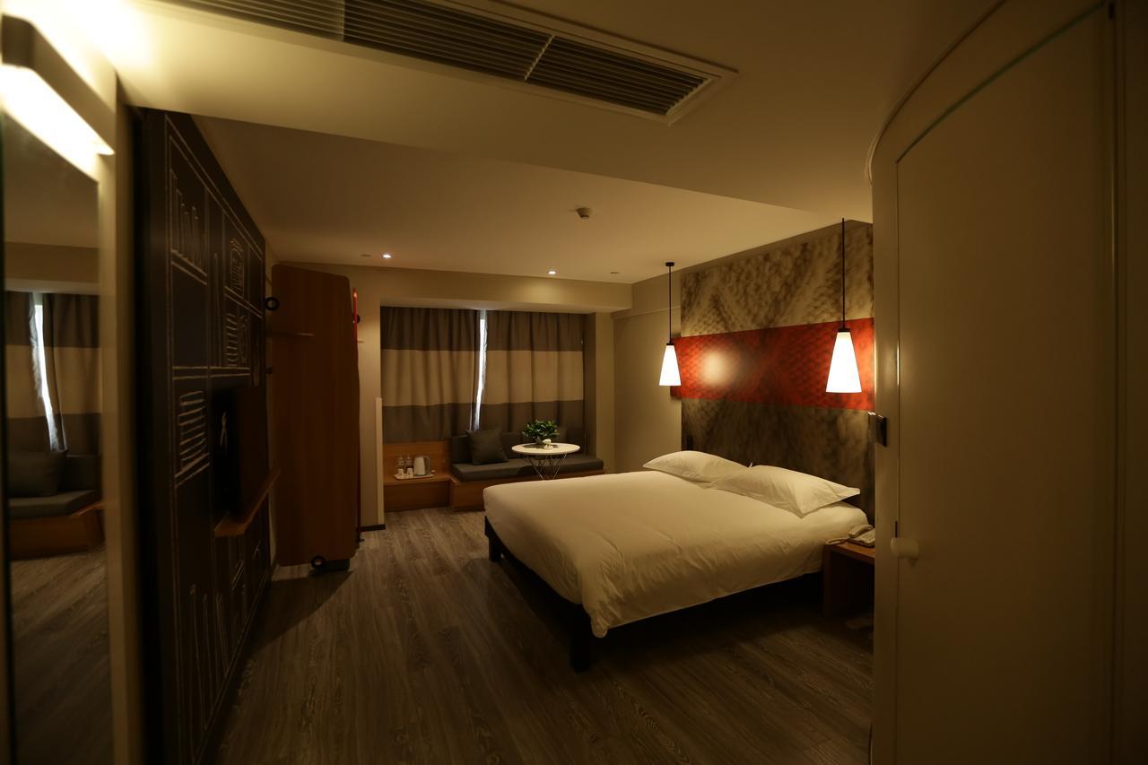 Hotel Ibis Chengdu West Jingcui Road Exterior foto