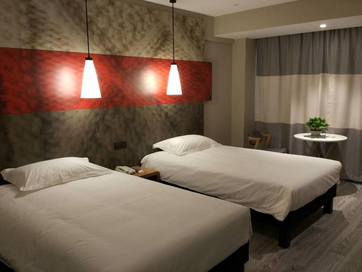 Hotel Ibis Chengdu West Jingcui Road Exterior foto
