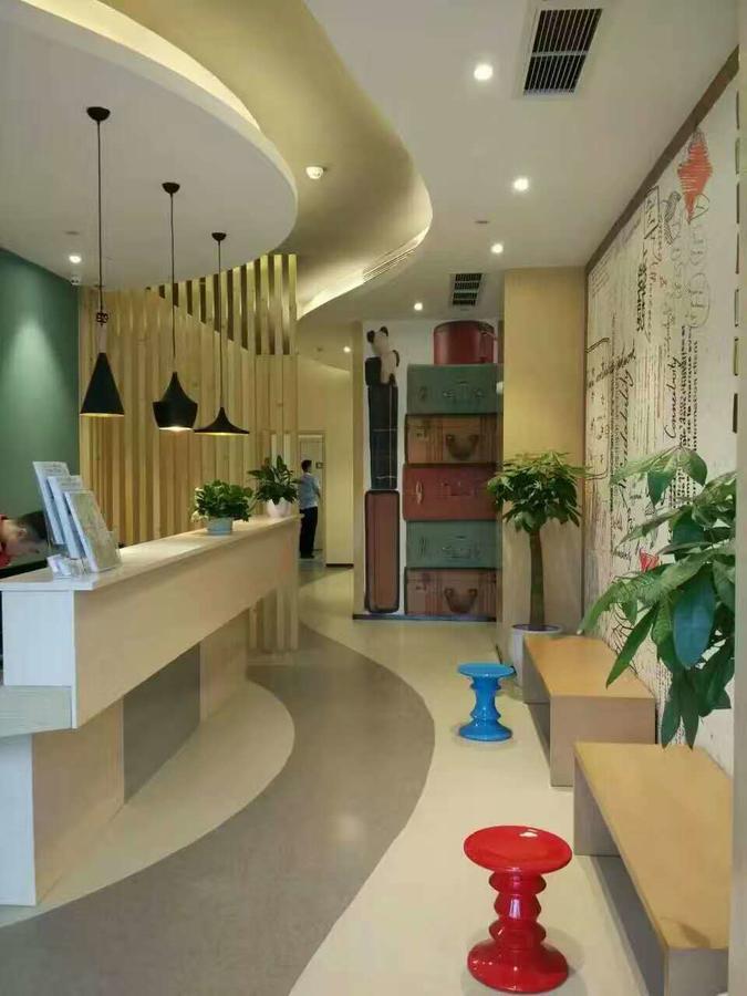 Hotel Ibis Chengdu West Jingcui Road Exterior foto