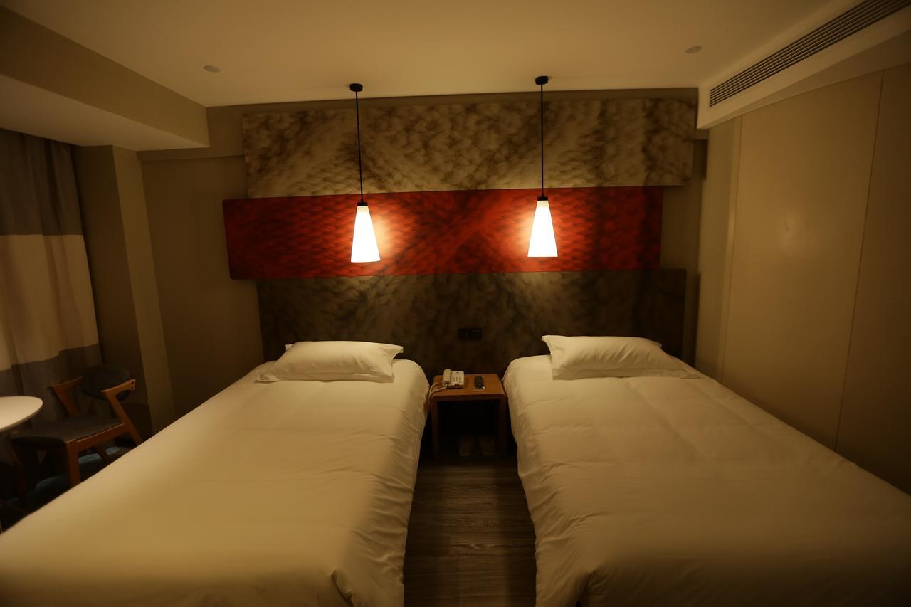 Hotel Ibis Chengdu West Jingcui Road Exterior foto
