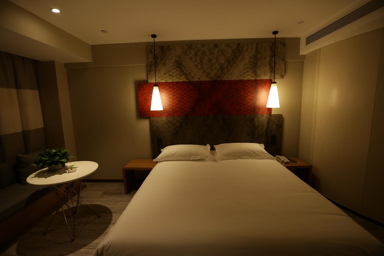 Hotel Ibis Chengdu West Jingcui Road Exterior foto